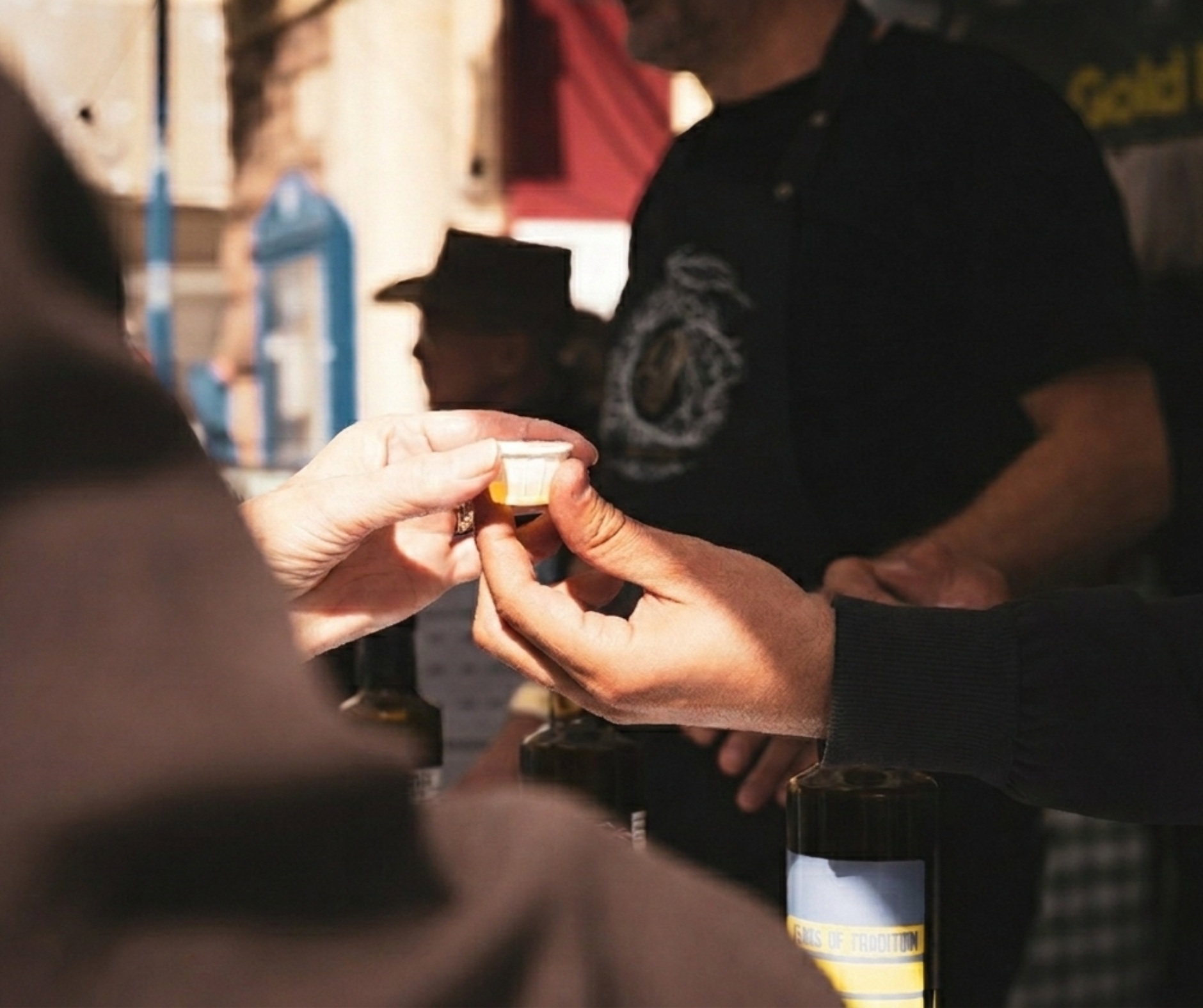 OLYFO vs Huile d’Olive de Marque Commerciale : Comparaison Scientifique de la Qualité des Polyphénols et de la Transparence